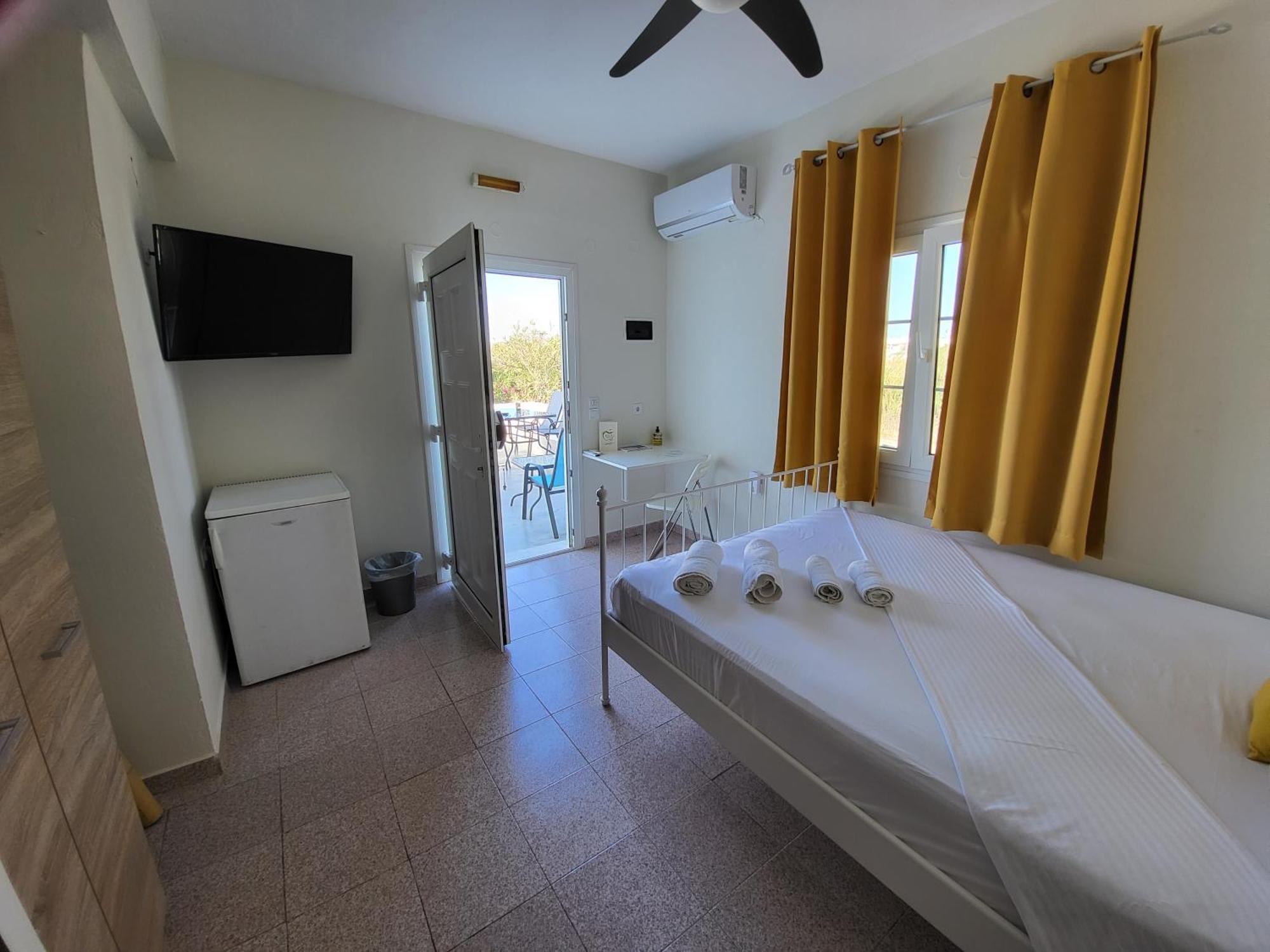 Black Fig Pollonia Room photo